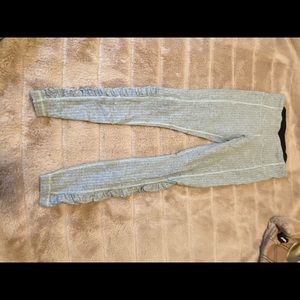 Lululemon leggings.